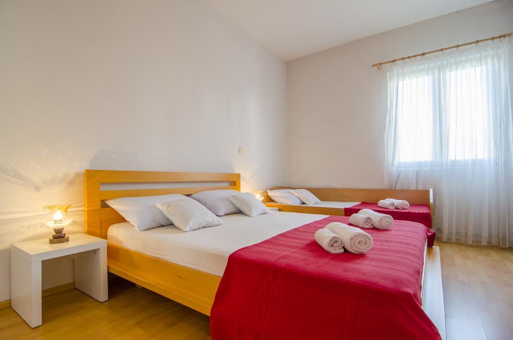 Apartment Music School Спліт Екстер'єр фото